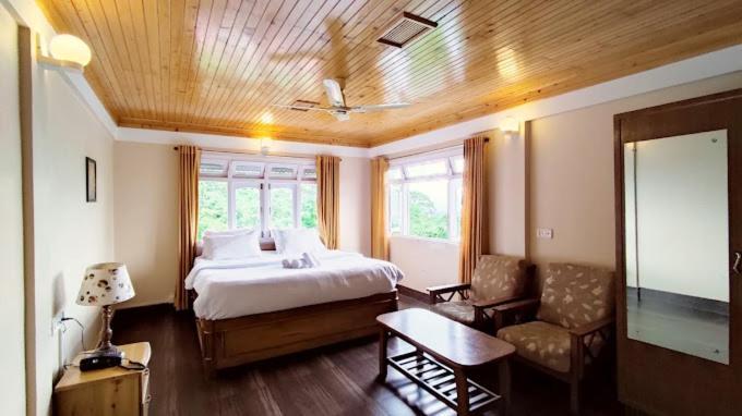 Hotel Artistic Greystone Dreams Kalimpong Exterior foto